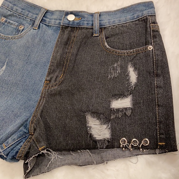 Clara Story 2 Tone Jean Shorts Size Small - Picture 3 of 9